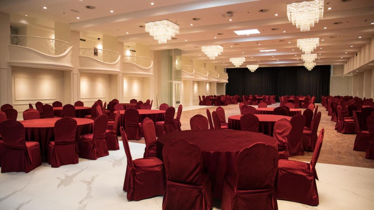 Arka Art Hotel Тирана Экстерьер фото The ballroom