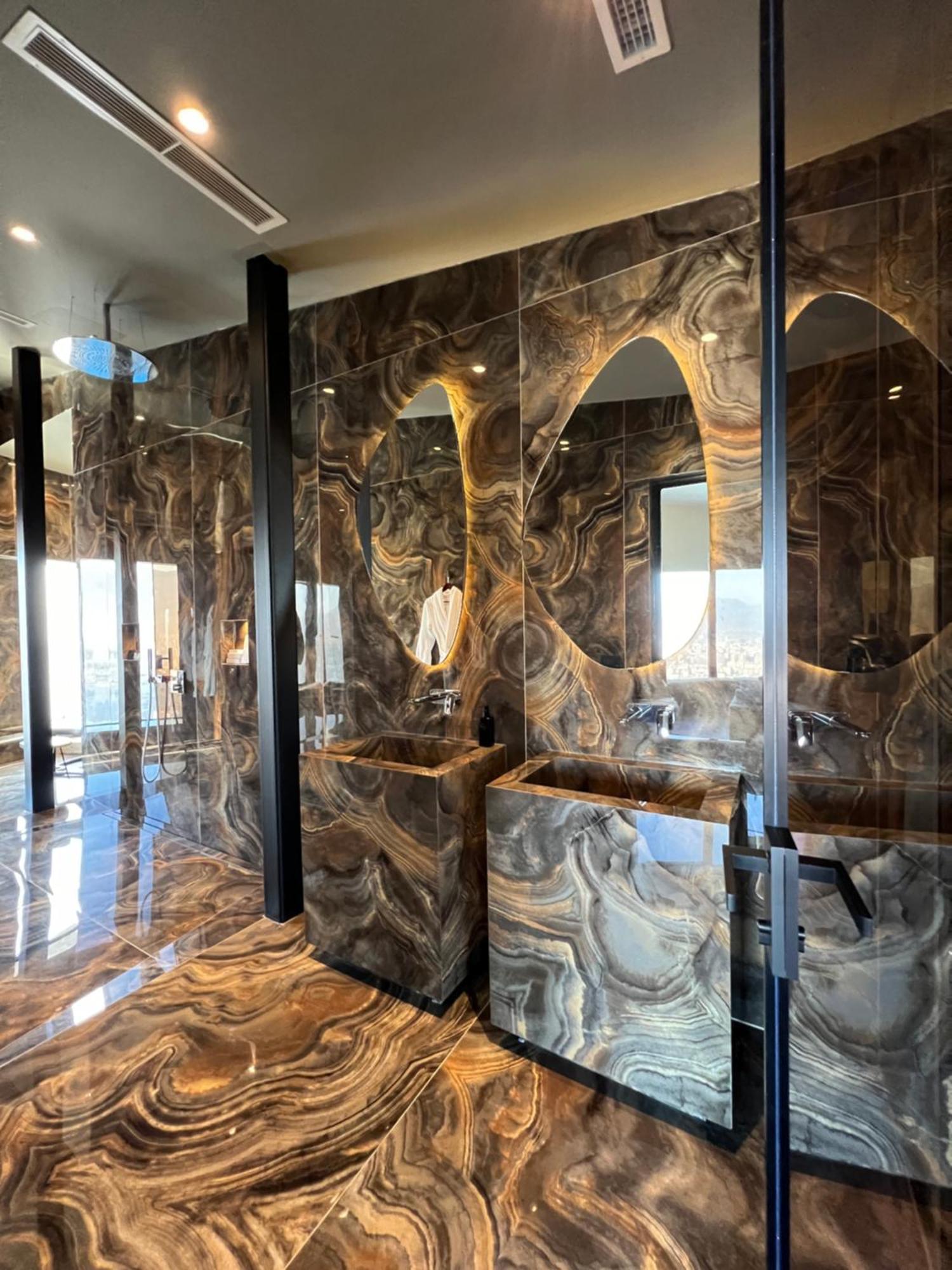Arka Art Hotel Тирана Экстерьер фото Bathroom in the residence
