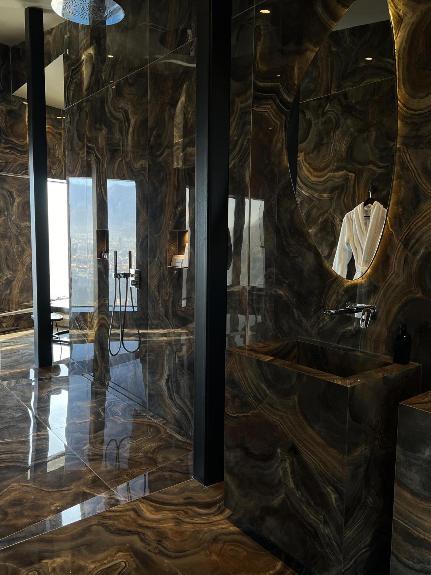 Arka Art Hotel Тирана Экстерьер фото Bathroom