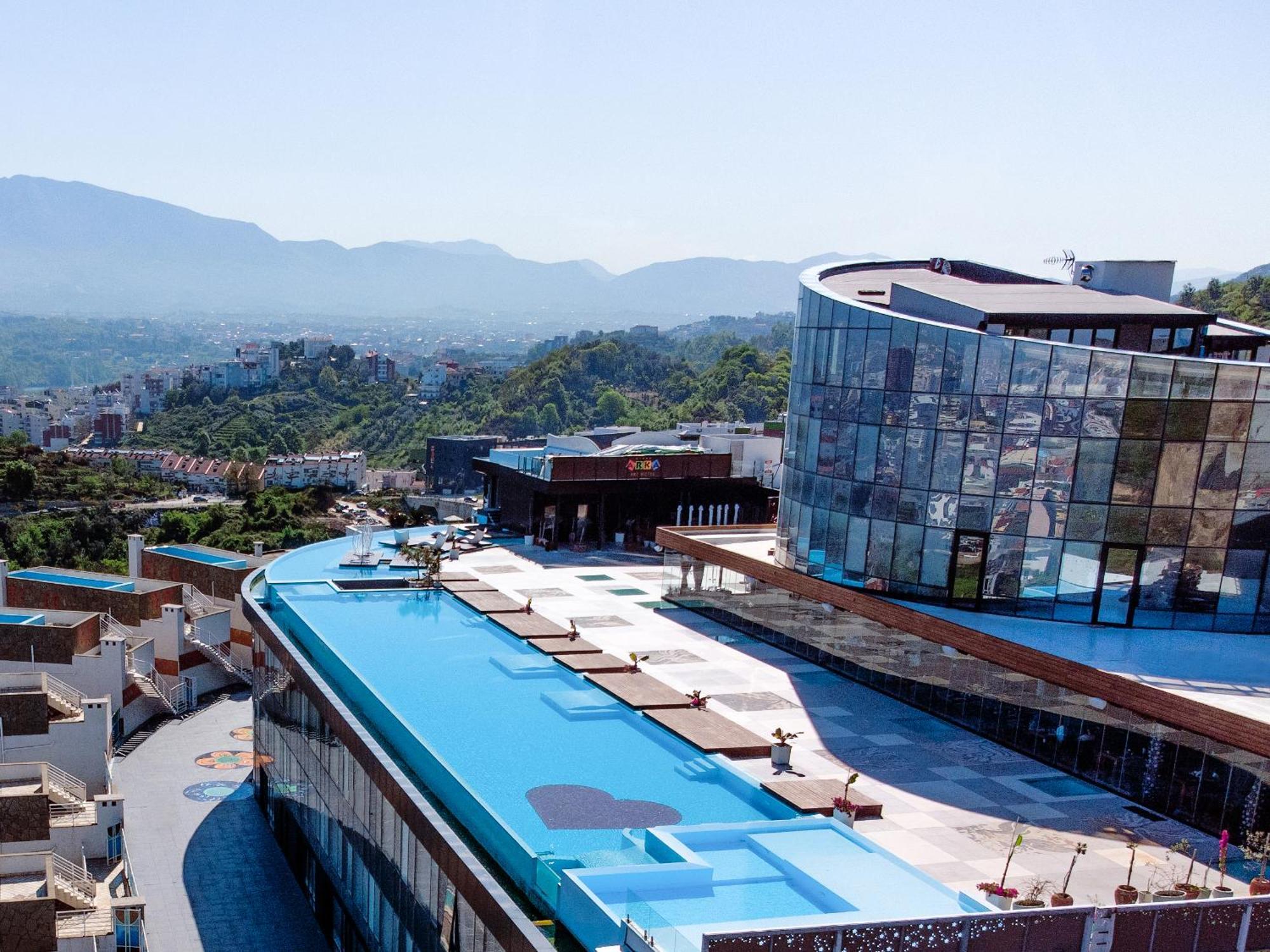 Arka Art Hotel Тирана Экстерьер фото The University of Novi Sad